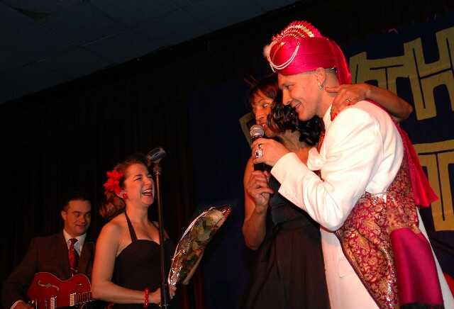 min 2006 11 25 riot 336